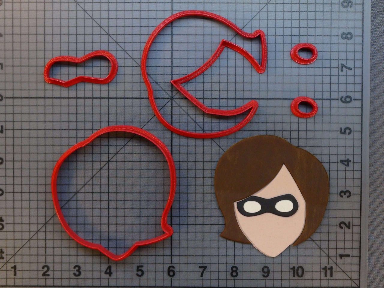 The Incredibles - Helen Parr 266-B088 Cookie Cutter Set