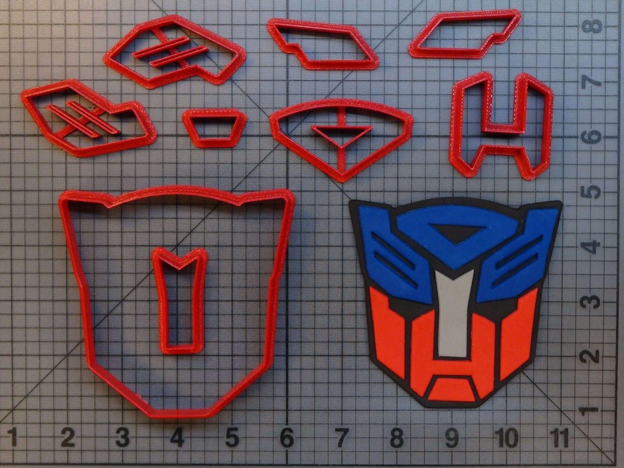 Transformers - Autobot 266-B015 Cookie Cutter Set