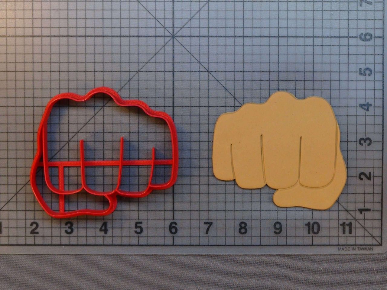 Fist Emoji 266-B316 Cookie Cutter