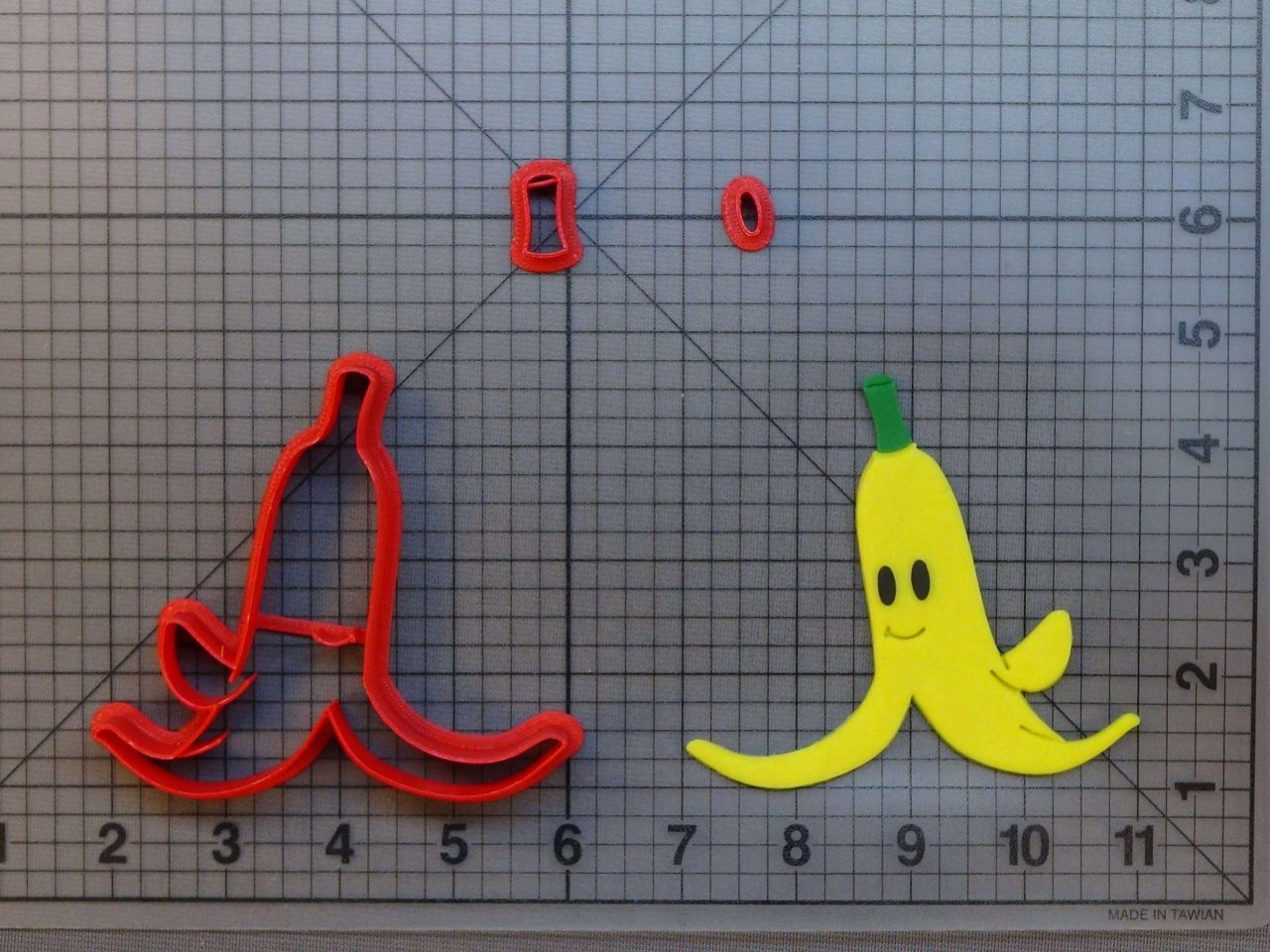 Mario Kart - Banana 266-B210 Cookie Cutter Set