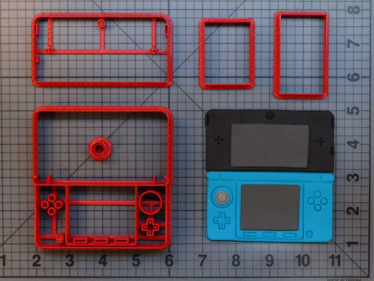 Nintendo 3DS 266-B326 Cookie Cutter Set