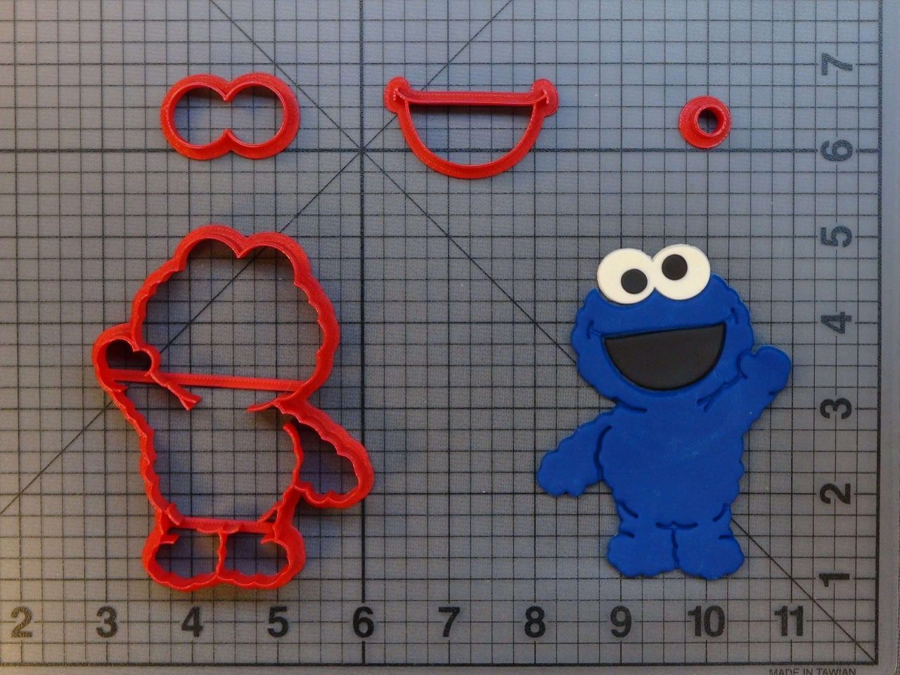 Sesame Street - Cookie Monster Baby 266-B122 Cookie Cutter Set