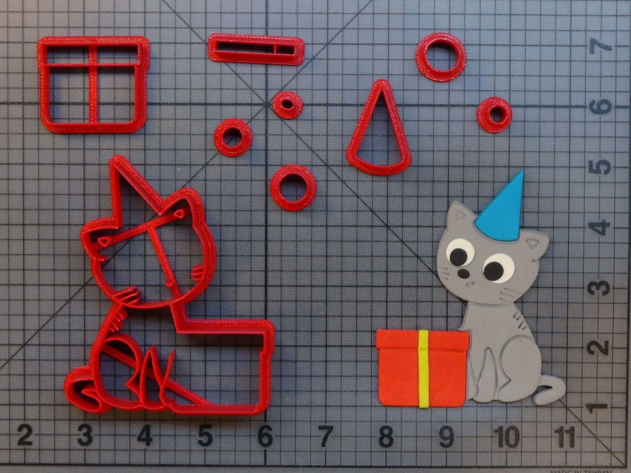 Birthday Cat 266-B385 Cookie Cutter Set