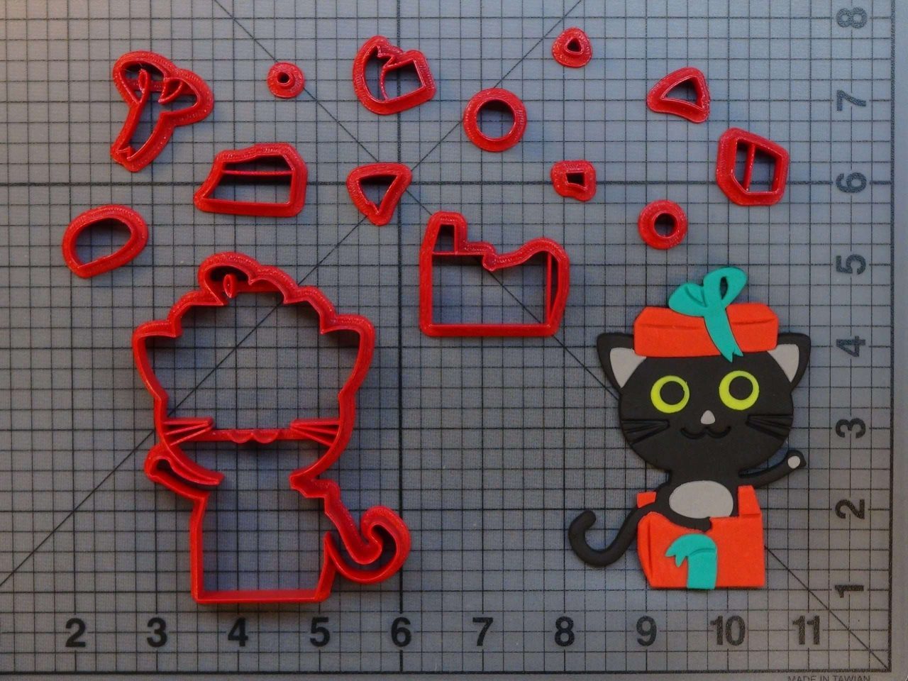 Birthday Cat 266-B386 Cookie Cutter Set