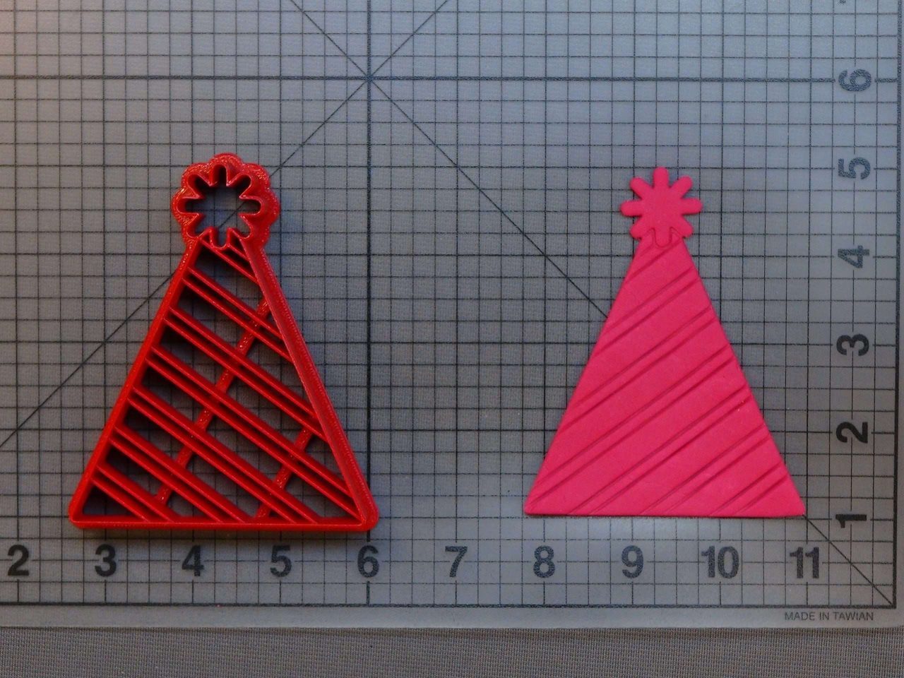 Birthday Hat 266-B411 Cookie Cutter