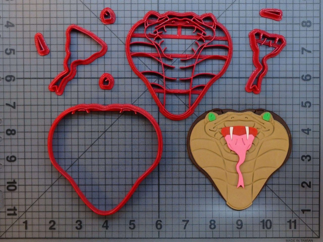 Cobra 266-B467 Cookie Cutter Set