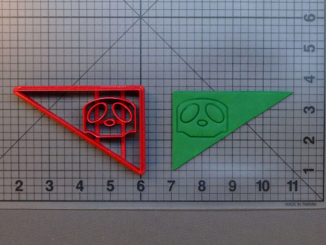 Super Mario - Bowser Flag 266-B450 Cookie Cutter