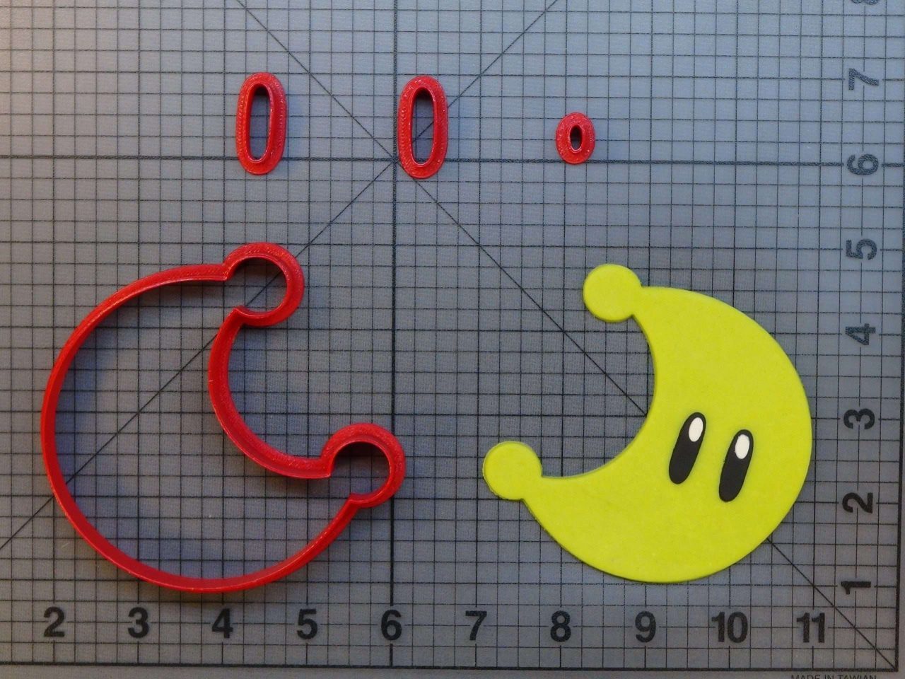 Super Mario - Moon 266-B438 Cookie Cutter Set