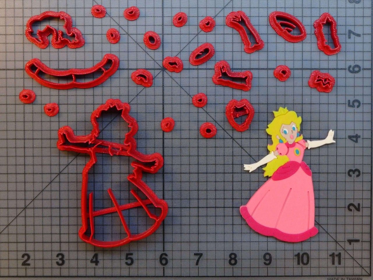 Super Mario - Pom Pom 266-B448 Cookie Cutter