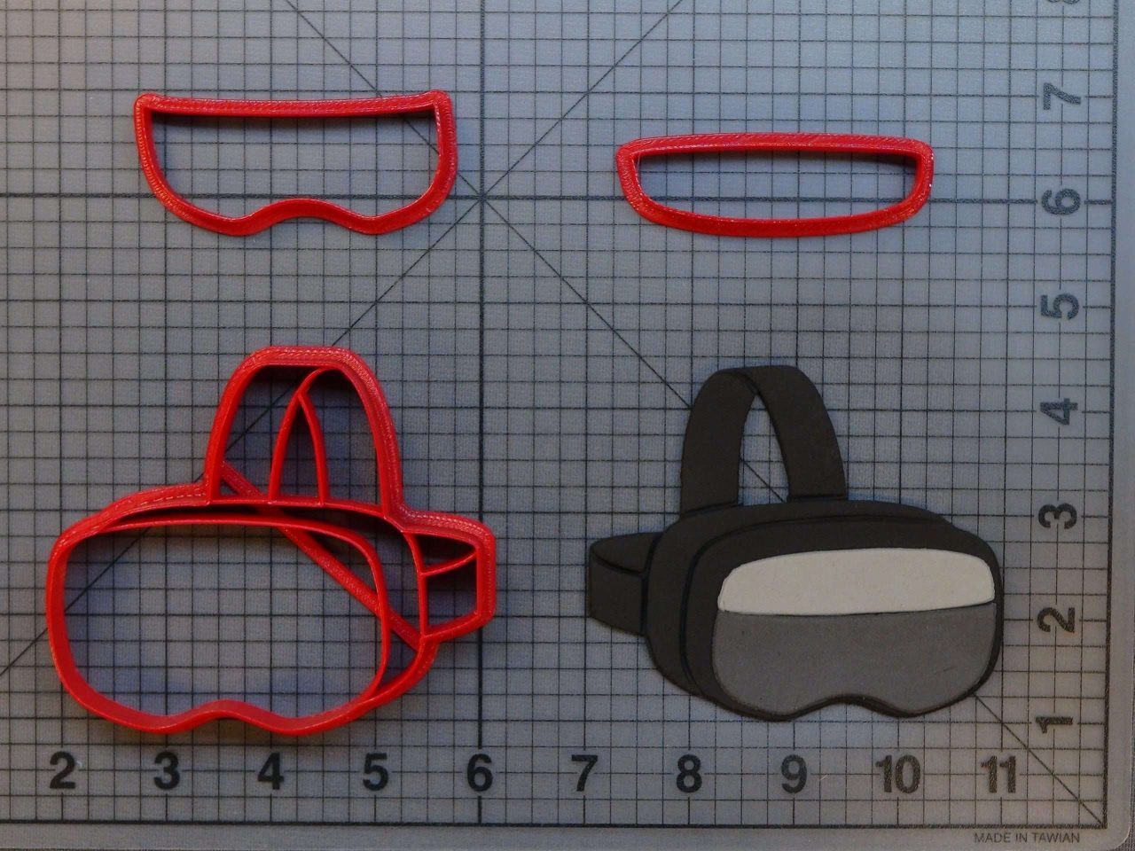 VR Headset 266-B347 Cookie Cutter Set