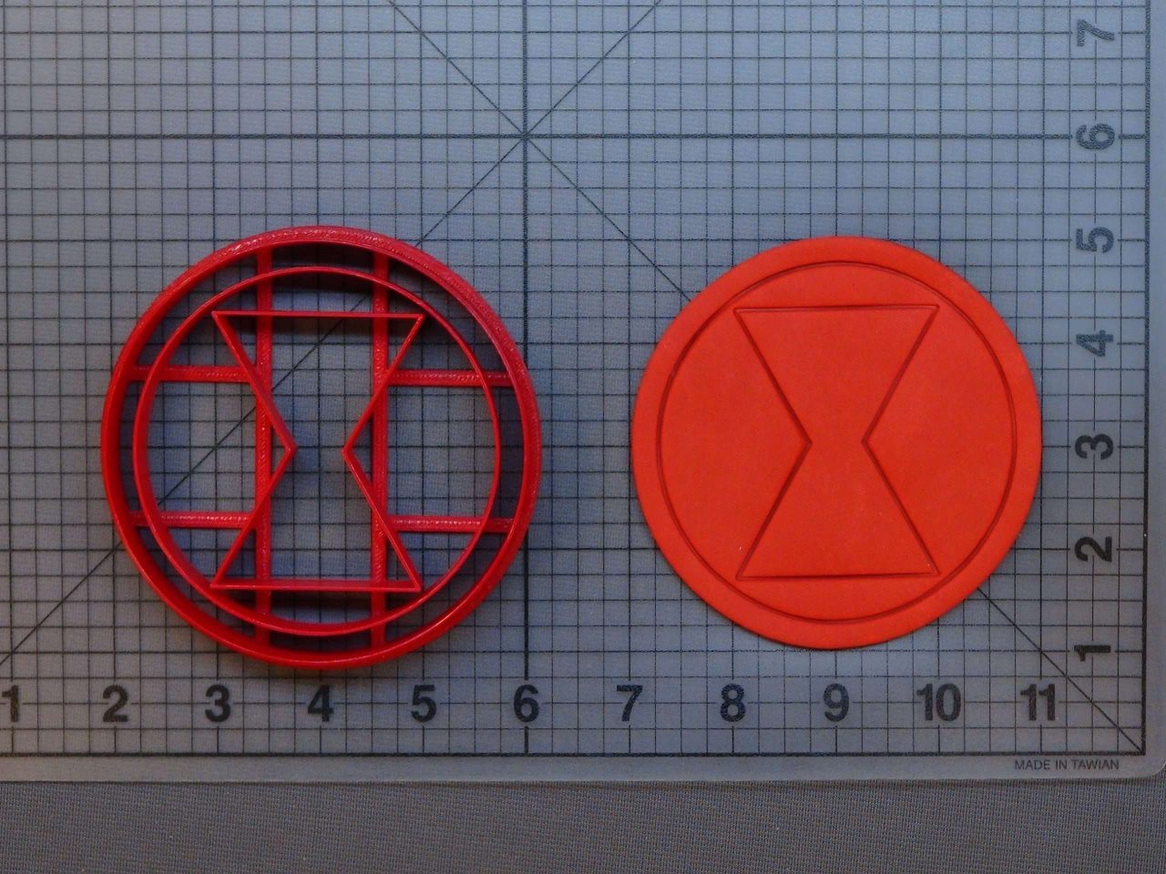 Avengers - Black Widow 266-B558 Cookie Cutter