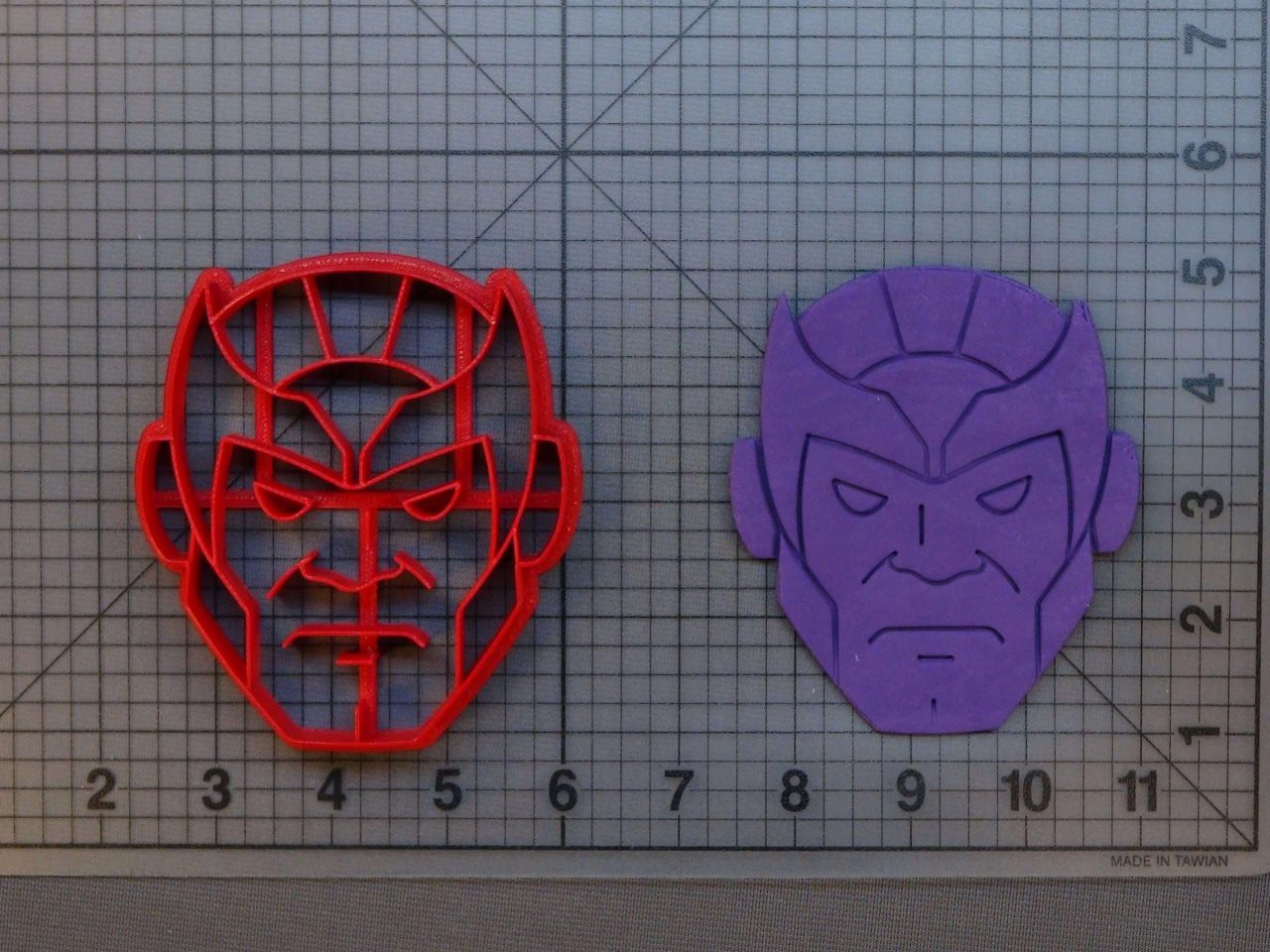 Avengers - Thanos 266-B556 Cookie Cutter