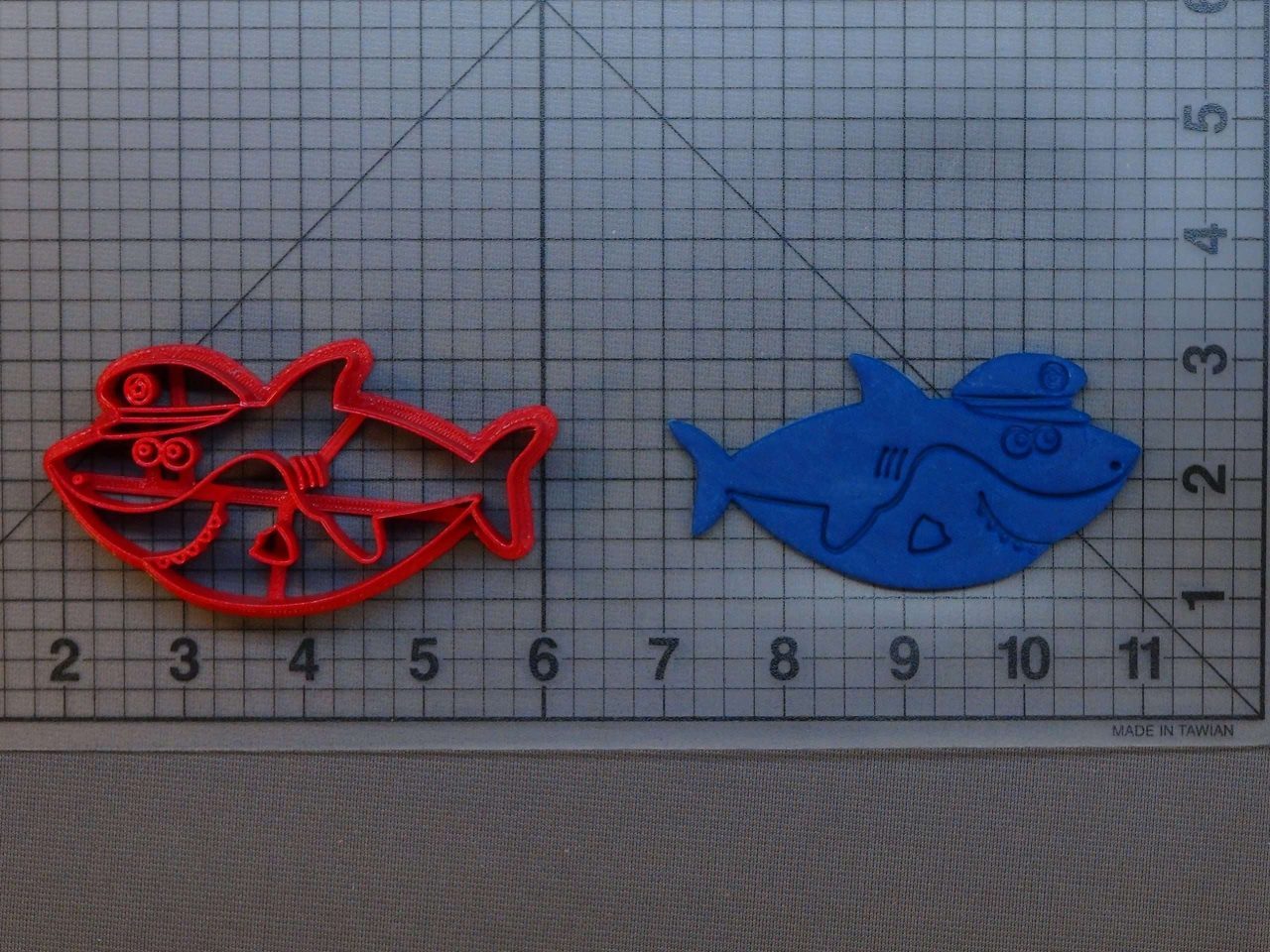 Baby Shark - Police Shark 266-B666 Cookie Cutter