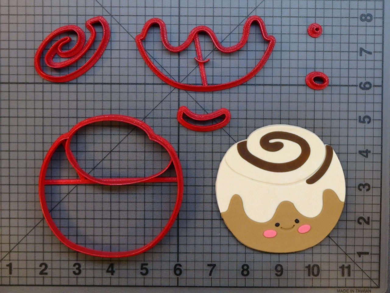 Cinnamon Bun 266-B610 Cookie Cutter Set