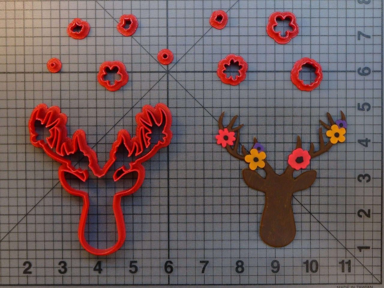 Deer Flowers 266-B054 Cookie Cutter Set