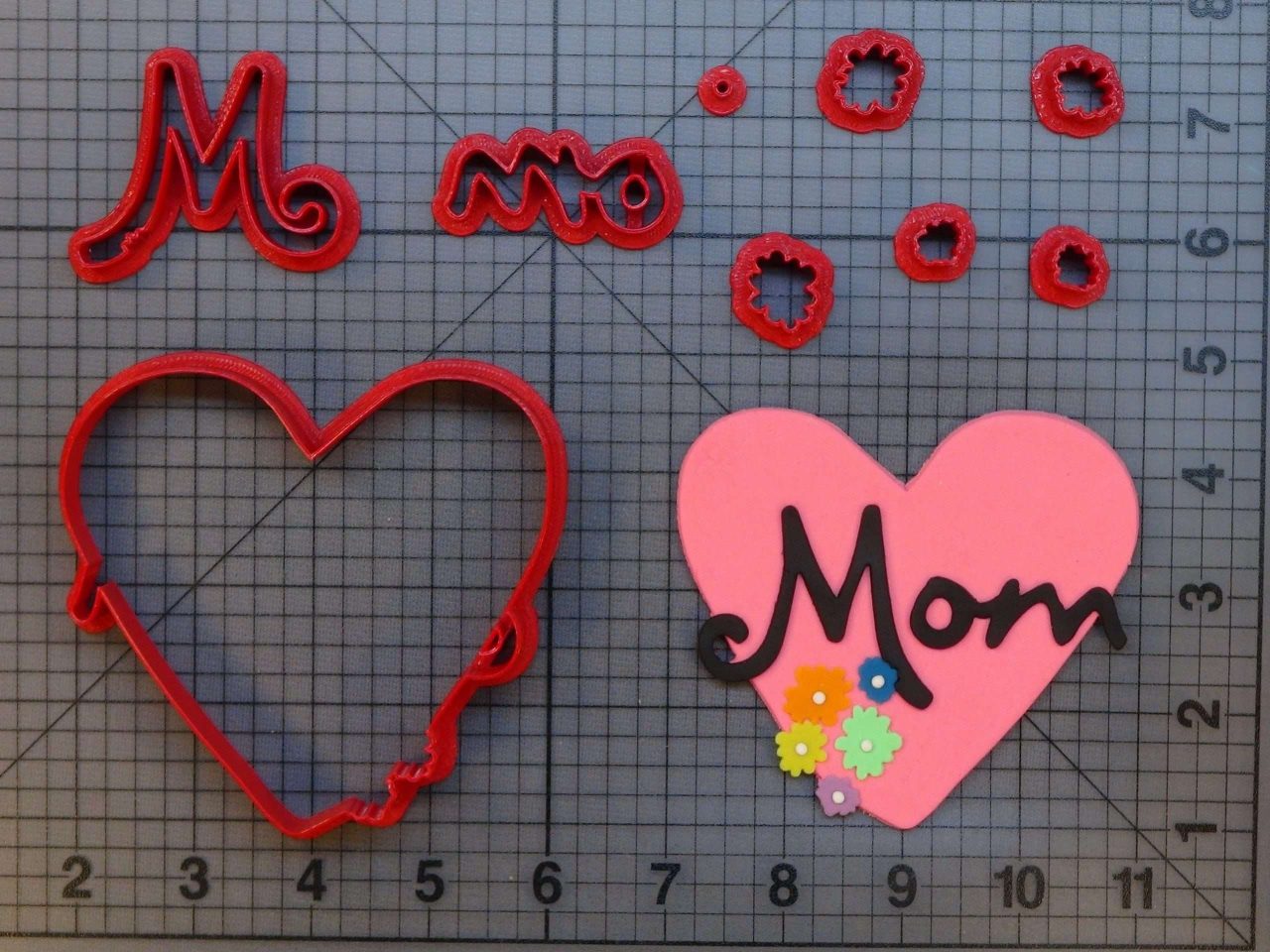 Mom 266-B552 Cookie Cutter Set