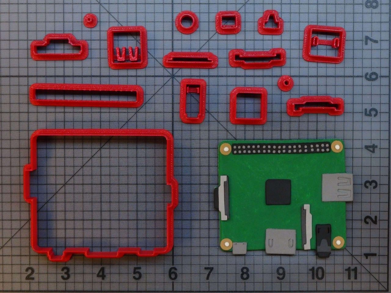PC Hard Drive 266-B648 Cookie Cutter Set