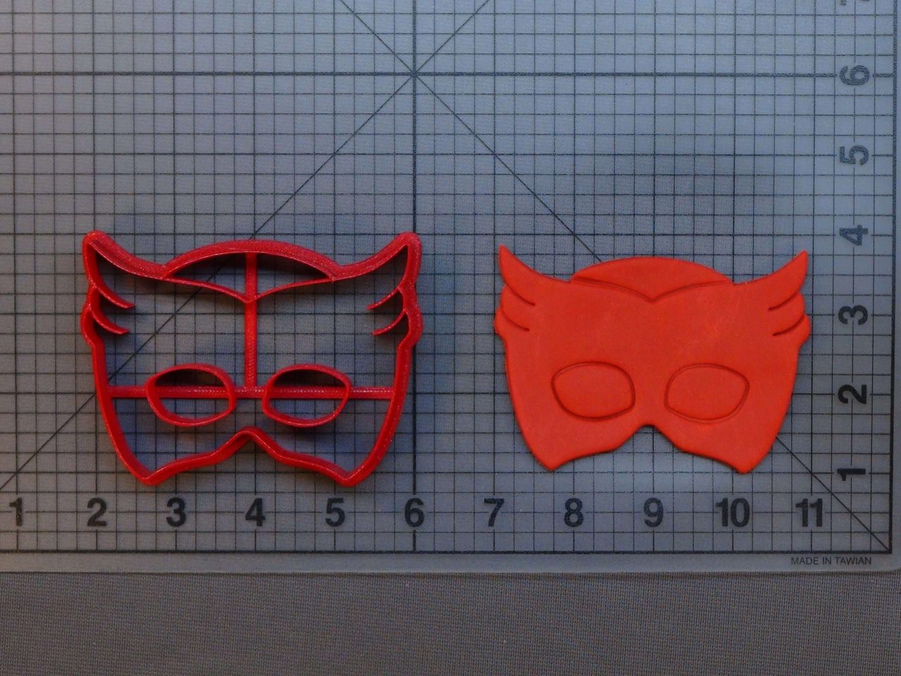 PJ Mask - Owlette Mask 266-B669 Cookie Cutter