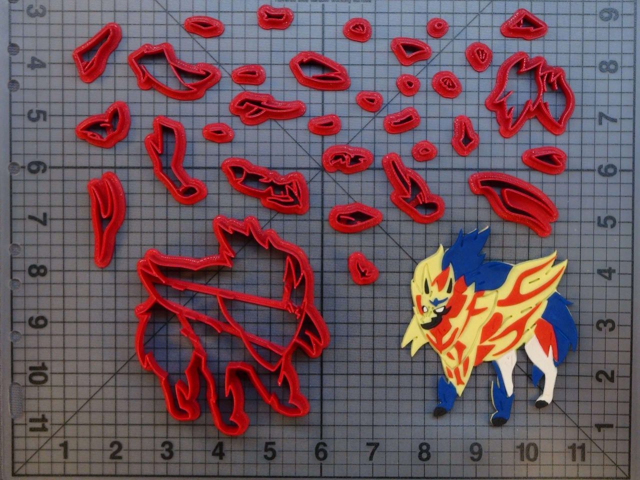 Pokemon - Zamazenta 266-B579 Cookie Cutter Set