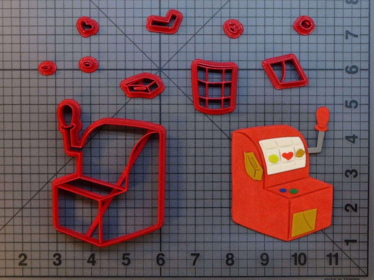 Slot Machine 266-B642 Cookie Cutter Set