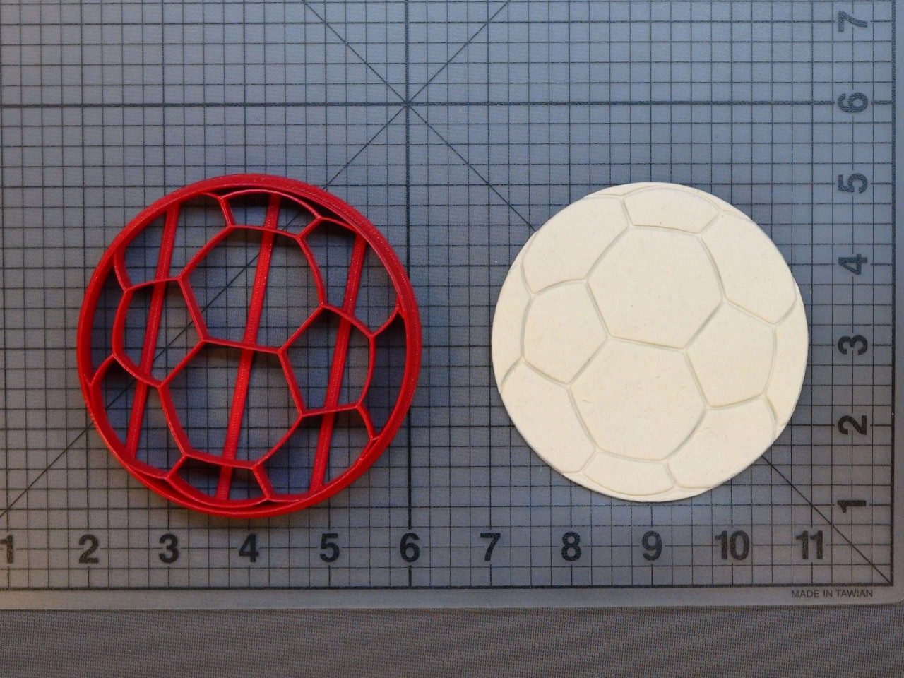 Soccer Ball 266-B562 Cookie Cutter