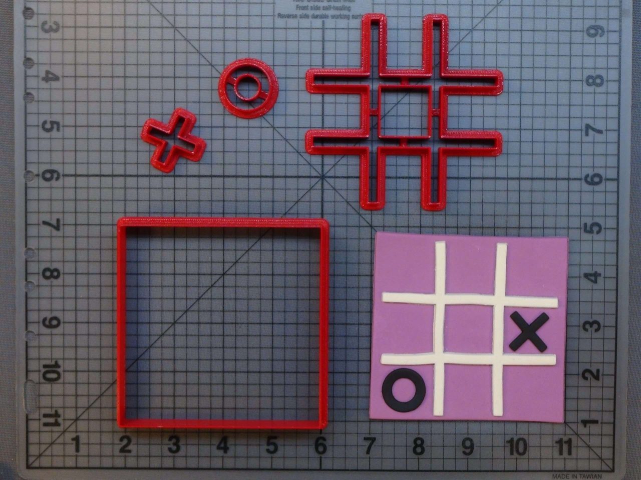 Tic Tac Toe 266-B499 Cookie Cutter Set