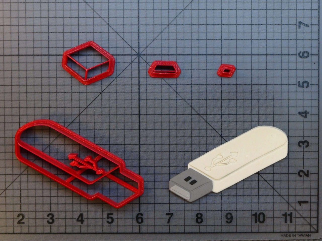 USB 266-B638 Cookie Cutter Set