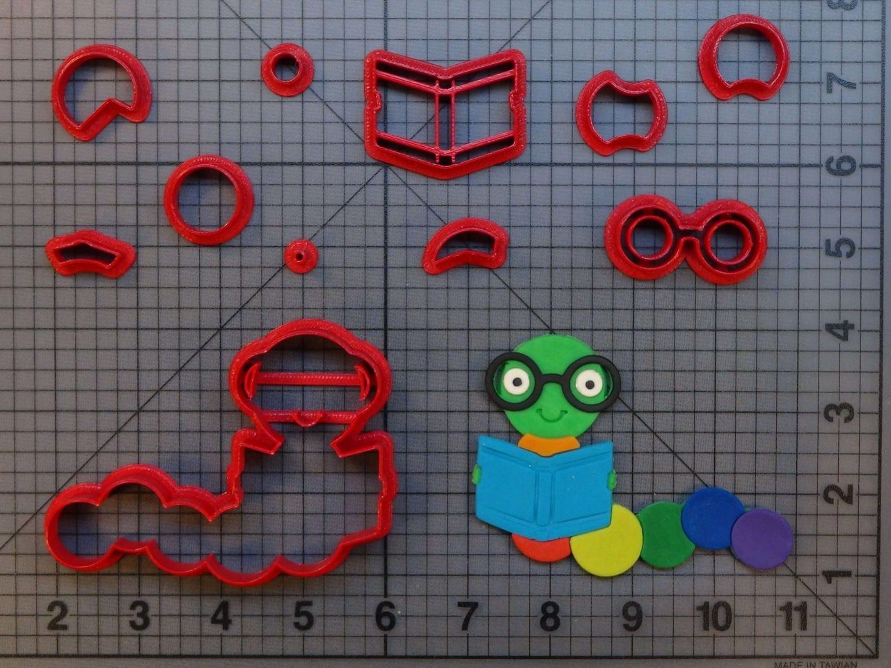 Bookworm 266-B615 Cookie Cutter Set