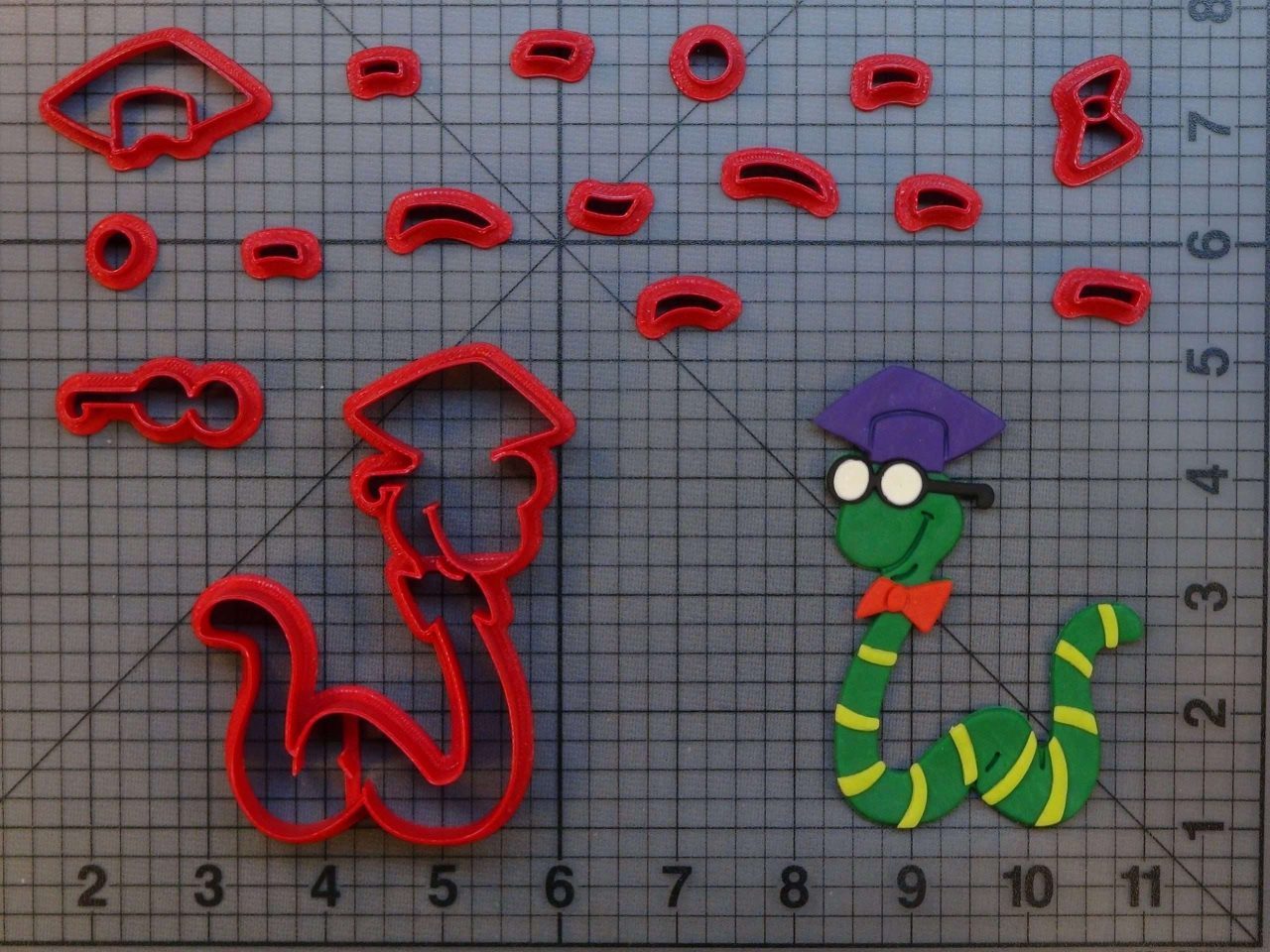 Bookworm 266-B616 Cookie Cutter Set