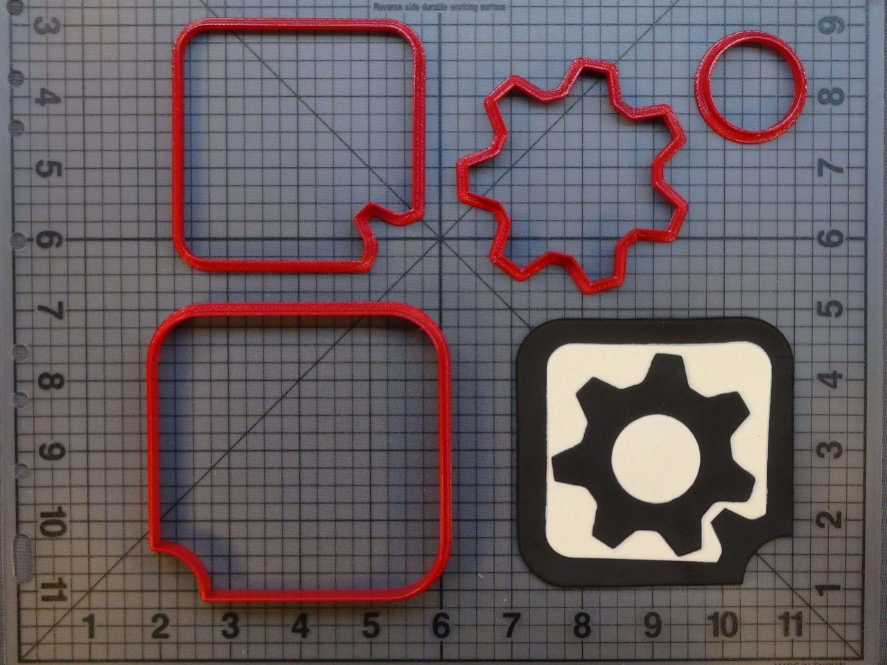 Gearbox Software Logo 266-B625 Cookie Cutter Set