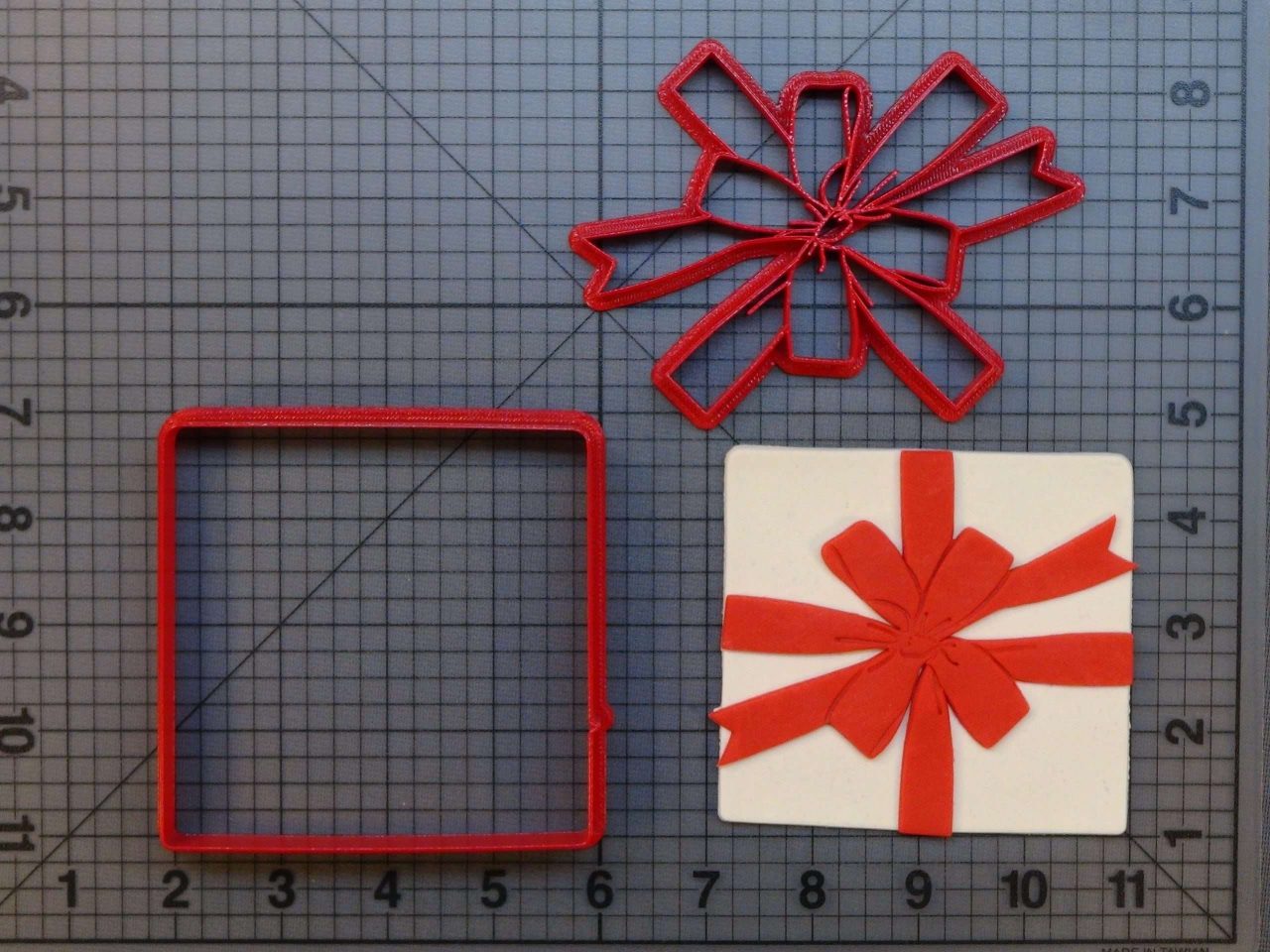 Gift Box 266-B725 Cookie Cutter Set