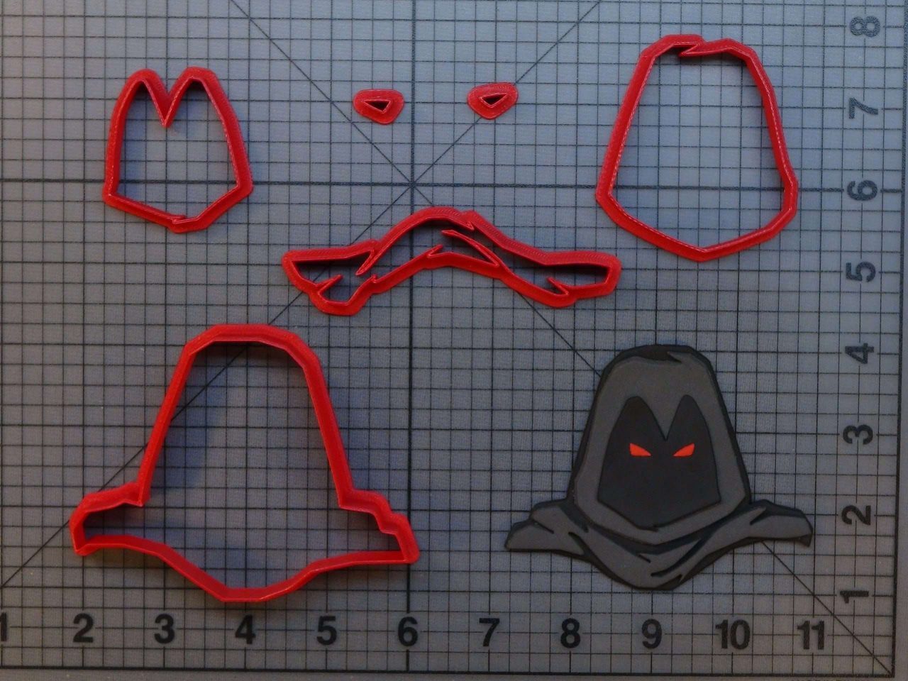 Hooded Man 266-B778 Cookie Cutter Set
