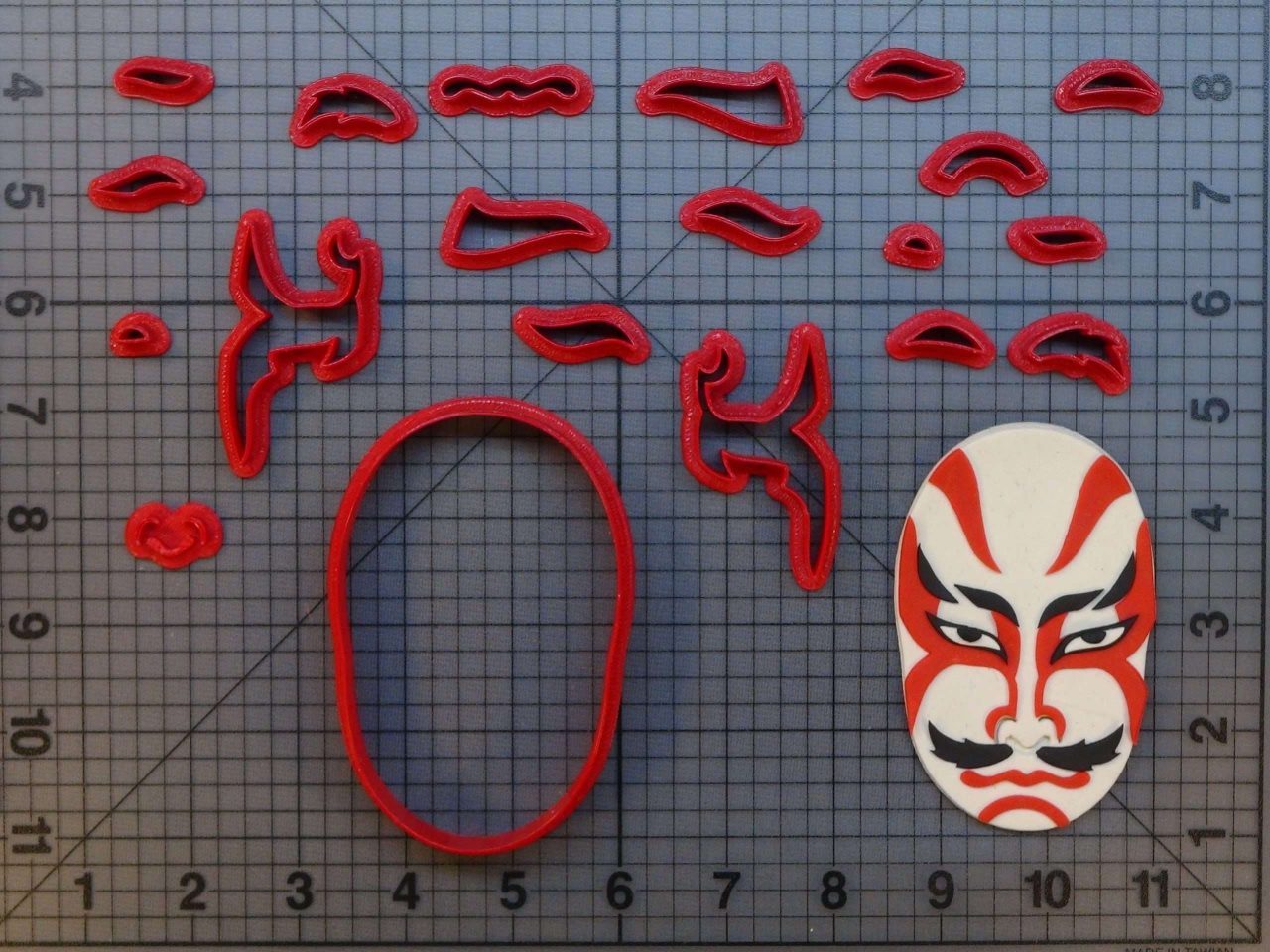 Japanese Kabuki Mask 266-B797 Cookie Cutter Set
