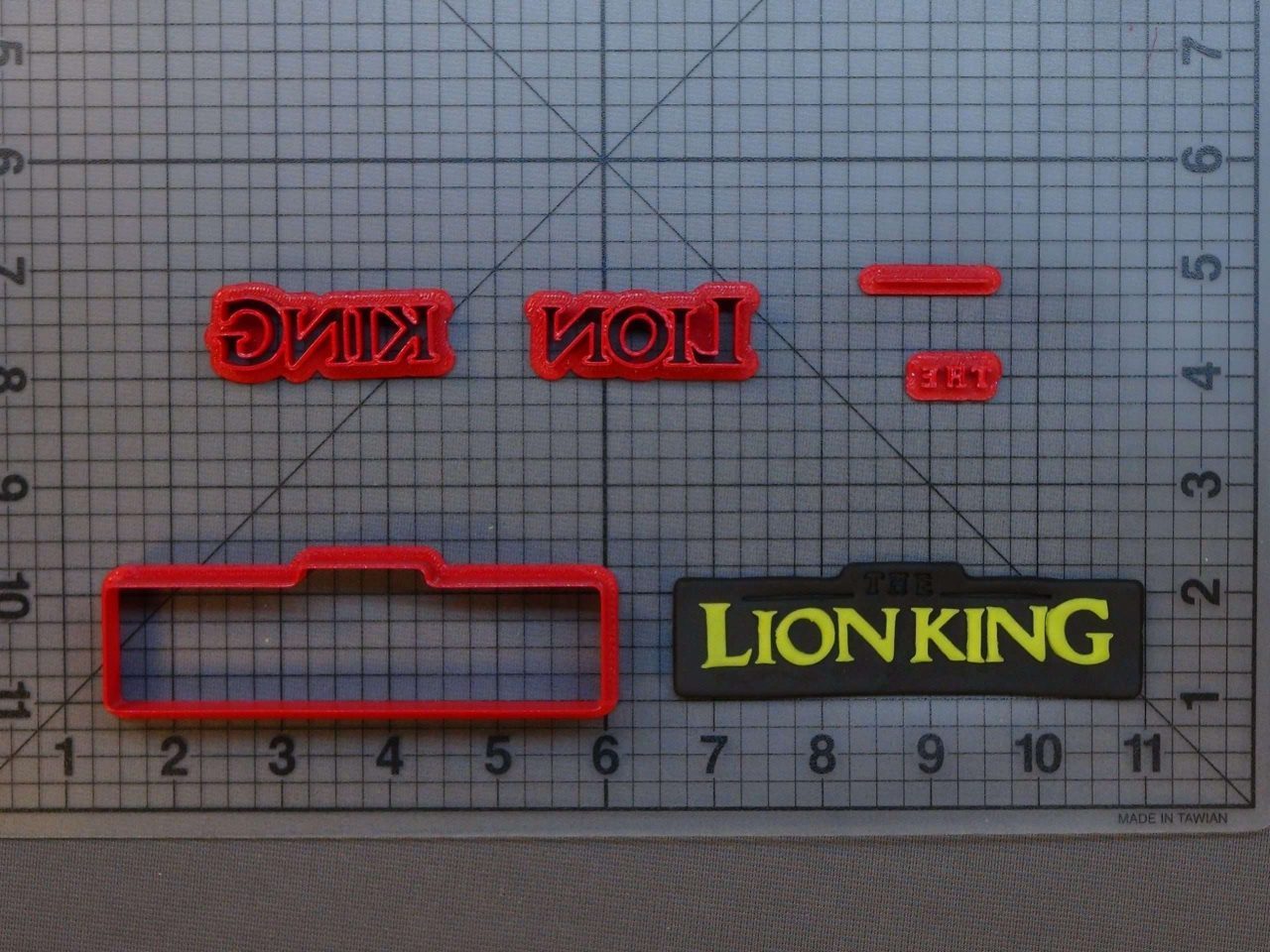 Lion King Logo 266-B856 Cookie Cutter Set