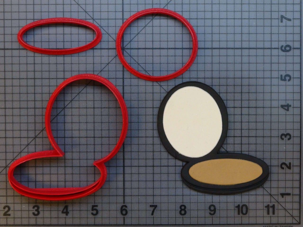 Makeup Compact 266-B686 Cookie Cutter Set