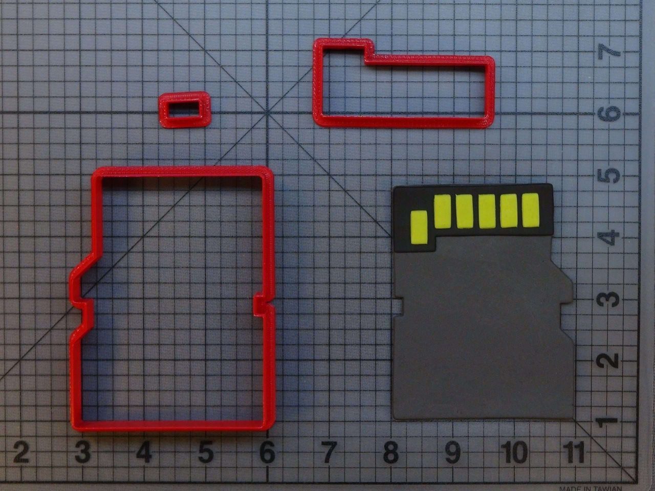 SD Card 266-B654 Cookie Cutter Set