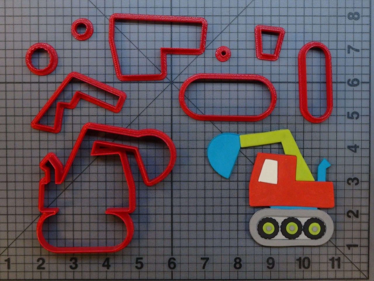 Digging Truck 266-B881 Cookie Cutter Set