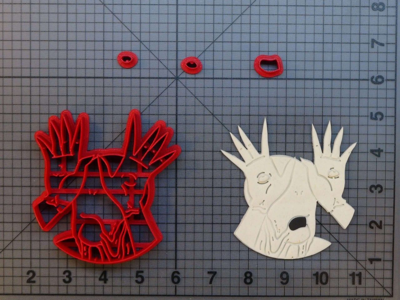 Pans Labrinth - Pale Man 266-B783 Cookie Cutter Set
