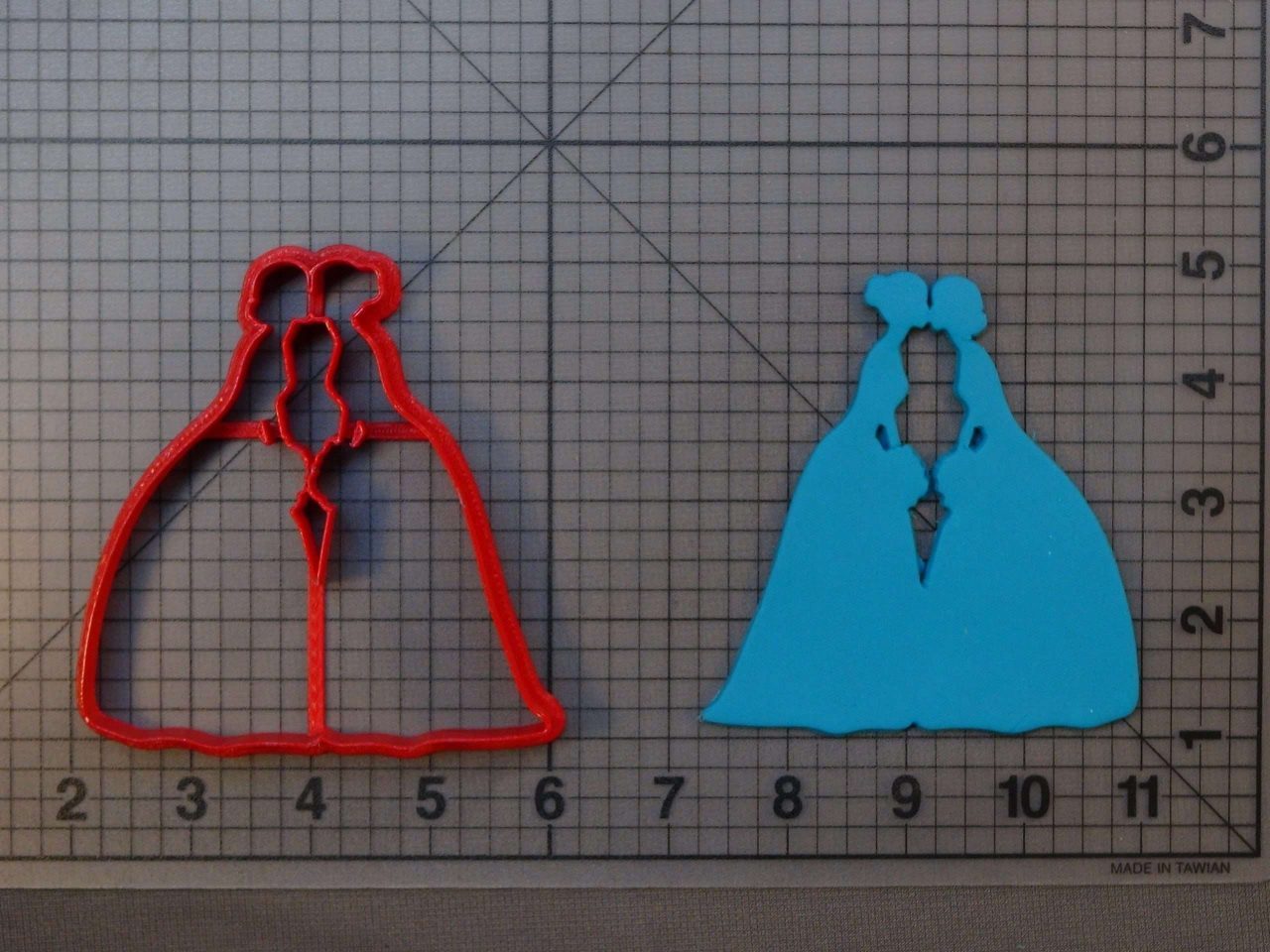 Bride and Bride 266-C135 Cookie Cutter