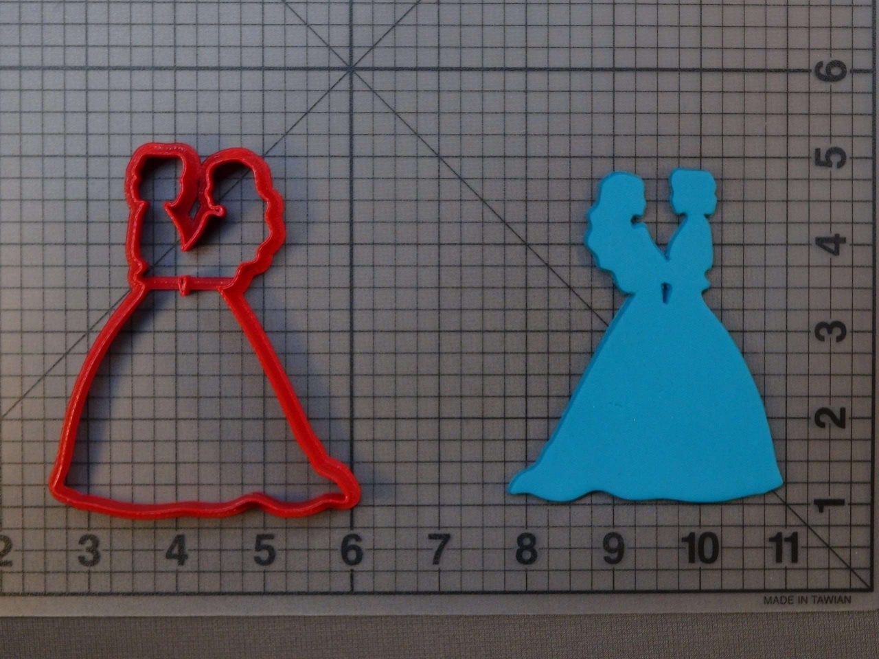 Bride and Bride 266-C136 Cookie Cutter