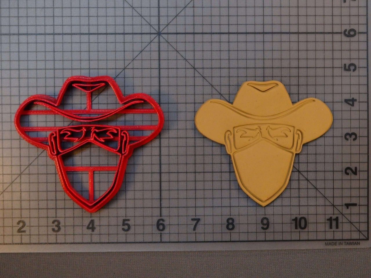 Cowboy Bandit 266-C140 Cookie Cutter