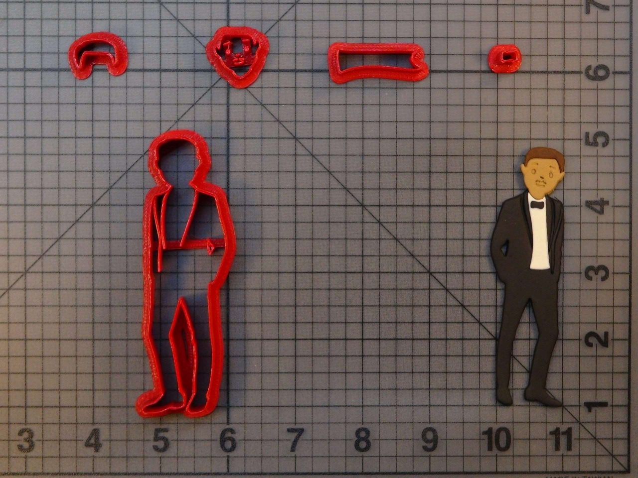 Groom 266-C182 Cookie Cutter Set