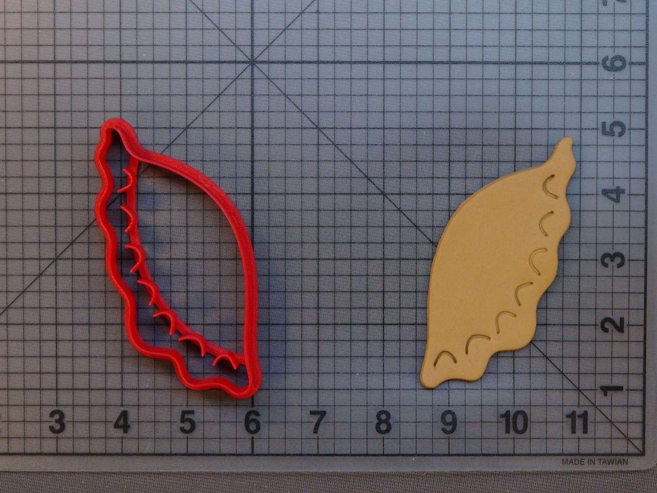 Gyoza Dumpling 266-C076 Cookie Cutter