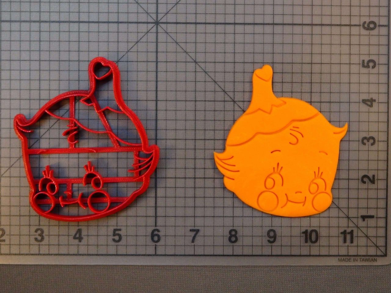 Kewpie Pumpkin 266-C210 Cookie Cutter