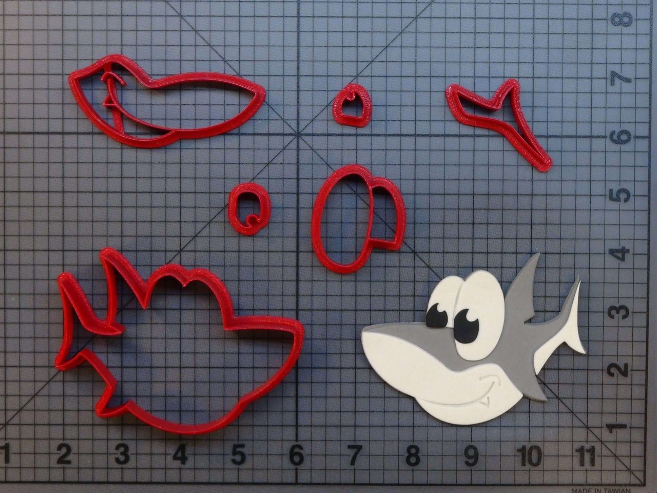 Shark 266-B974 Cookie Cutter Set