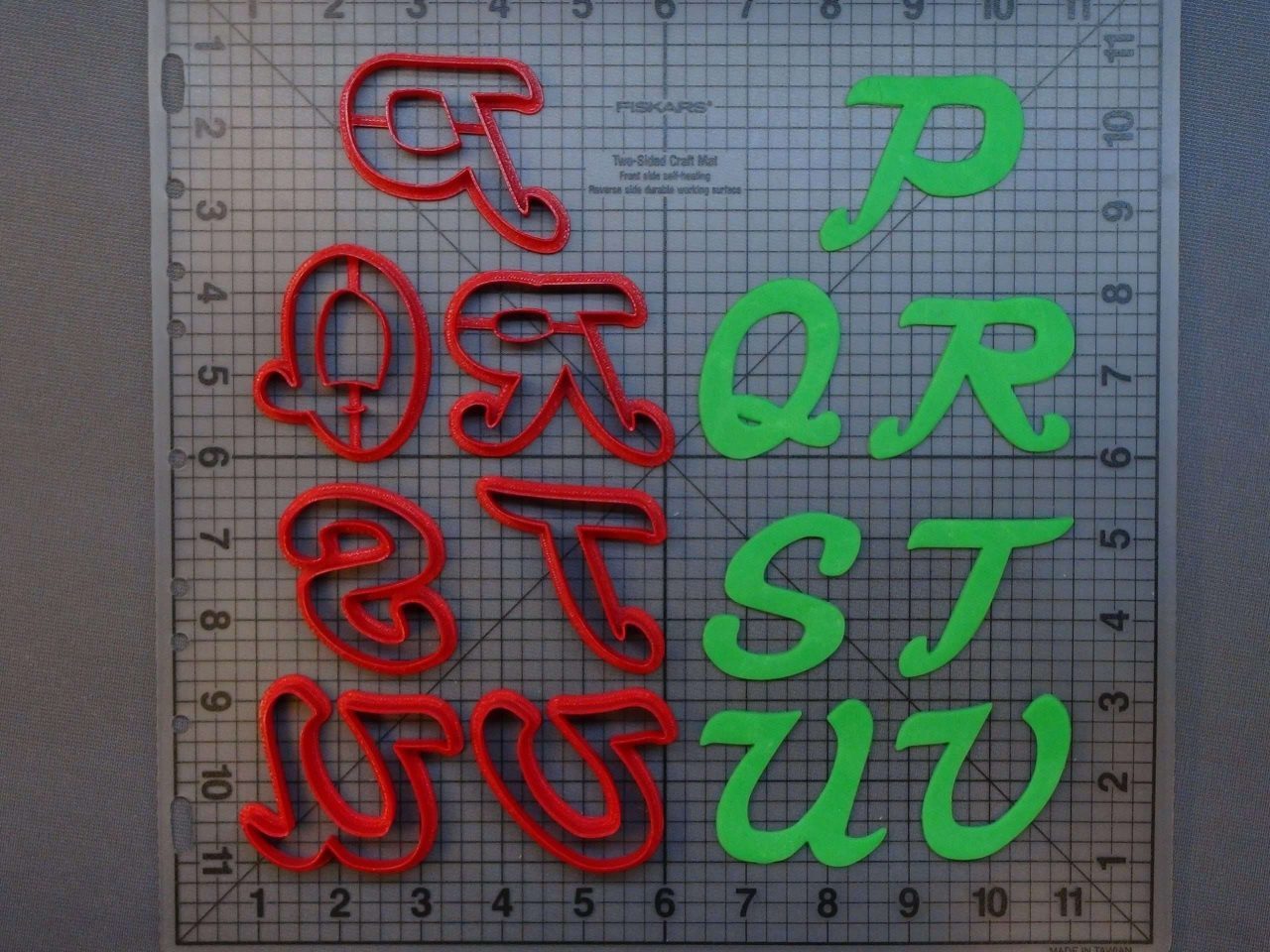 Script Font Uppercase 266-A407 Cookie Cutters (3)