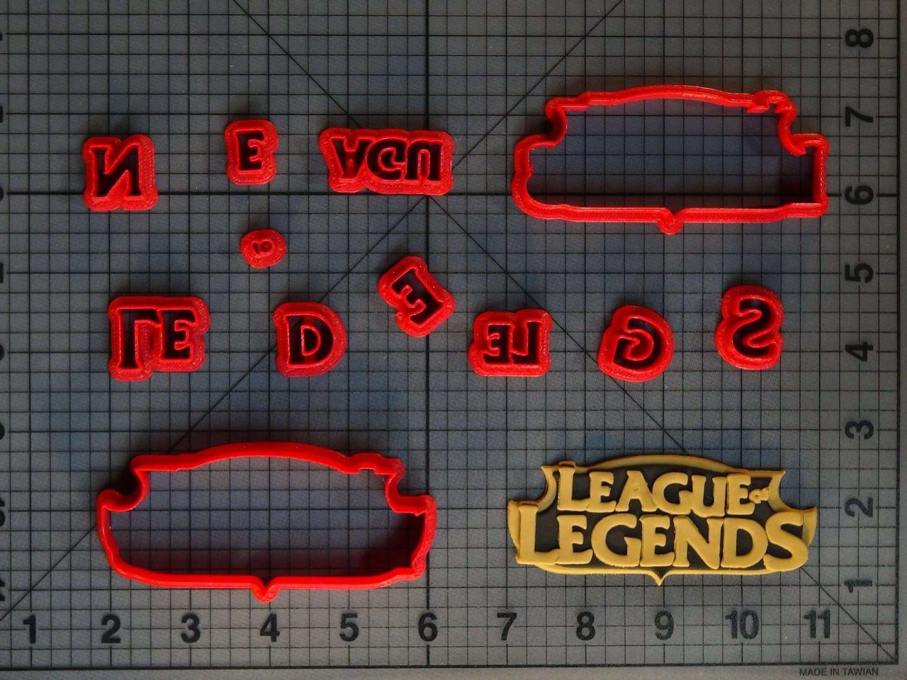 League of Legends Logo 266-C382 Cookie Cutter Set