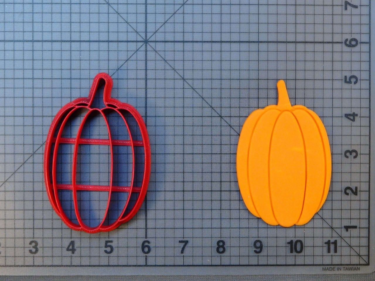 Pumpkin 266-C240 Cookie Cutter