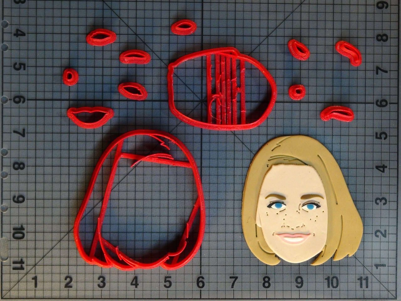 Sabrina The Teenage Witch - Sabrina Spellman 266-C410 Cookie Cutter Set