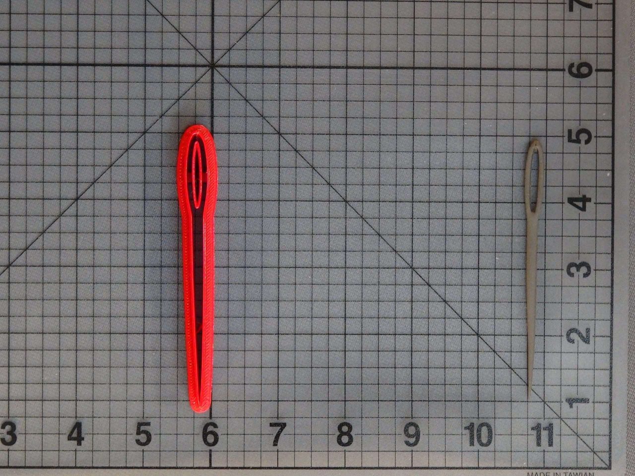 Sewing Needle 266-C318 Cookie Cutter